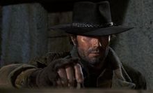 imagen: Una larga fila de cruces