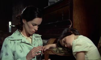 imagen: Cría cuervos