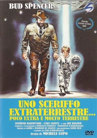 imagen: El sheriff y el pequeño extraterrestre