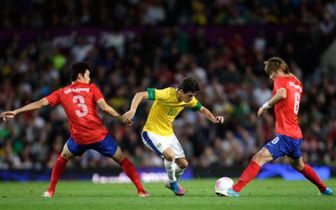 imagen: Fútbol masculino: Partido benéfico por un mundo sin ELA
