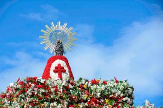 imagen: Ofrenda de flores