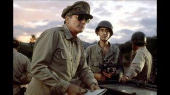 imagen: Sesión doble: MacArthur. El general rebelde